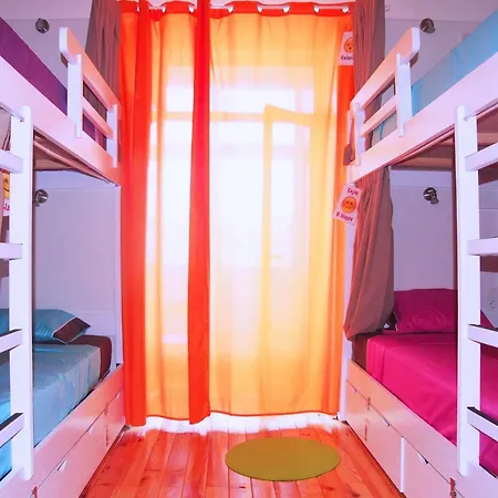 Hostel Fly To